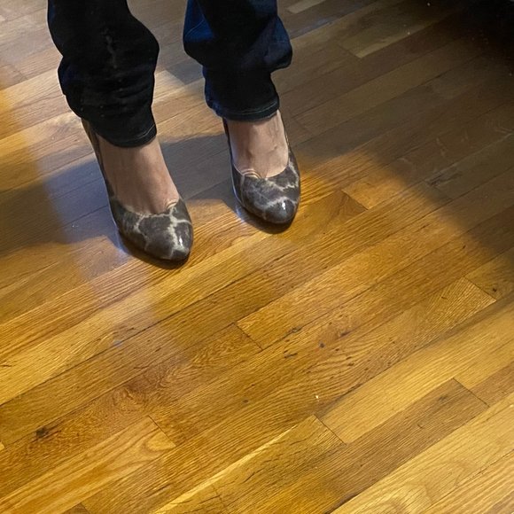 Vince Camuto Faliat Patent Leather Animal Print Heels Size 10 - Picture 3 of 7